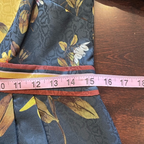 SOLD 🌟HOST PICK🌟 NWOT Ted Baker London Savanna Neck Midi Dress size 1🍁 - Picture 5 of 6